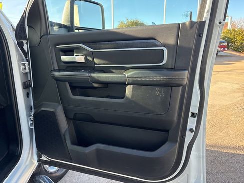 Used 2024 RAM 2500 Big Horn AWD/4WD image 26