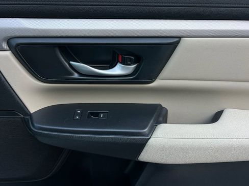 Used 2018 Honda CR-V LX image 22