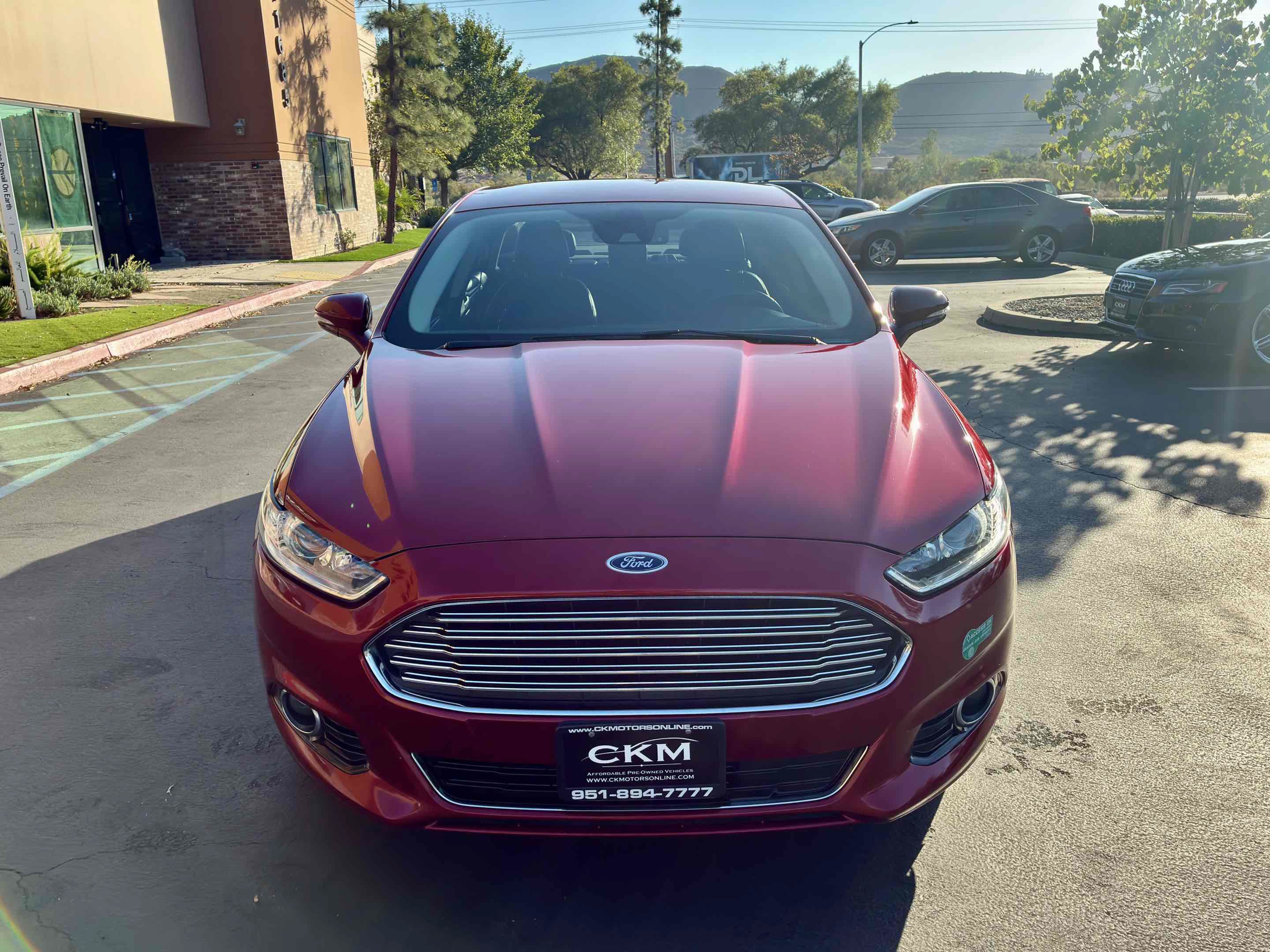 Used 2015 Ford Fusion Energi Titanium w/ Driver Assist Package FWD image 5