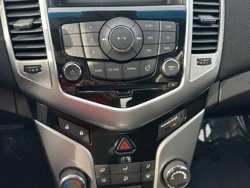 Used 2013 Chevrolet Cruze LT FWD image 13