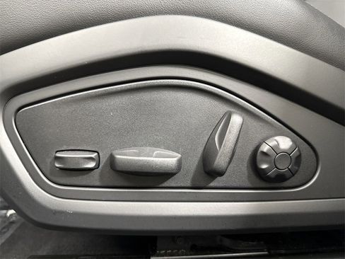 Certified 2024 Porsche Taycan 4S image 41