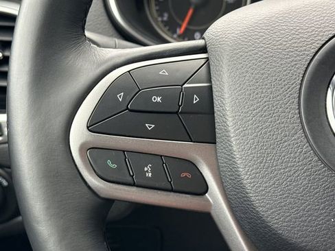 Used 2019 Jeep Cherokee Limited AWD/4WD image 31