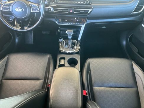 Used 2021 Kia Seltos SX w/ SX Sunroof Package AWD/4WD image 18
