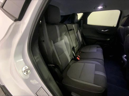 Used 2025 Chevrolet Blazer LT FWD image 23