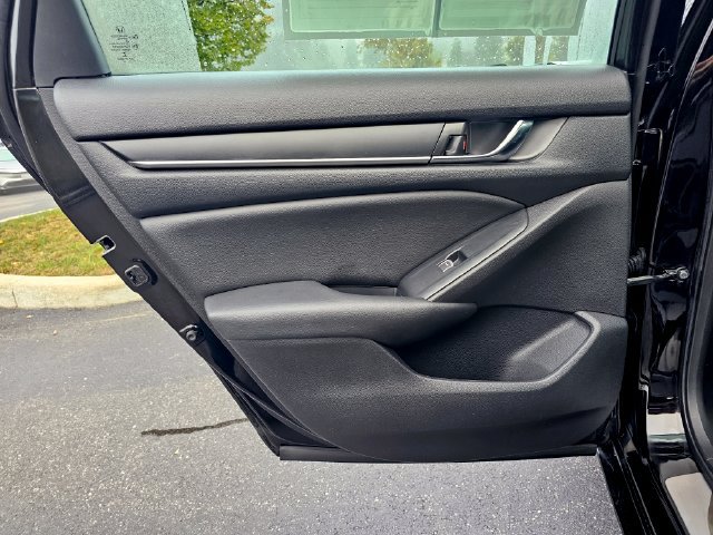 Used 2020 Honda Accord Sport image 28