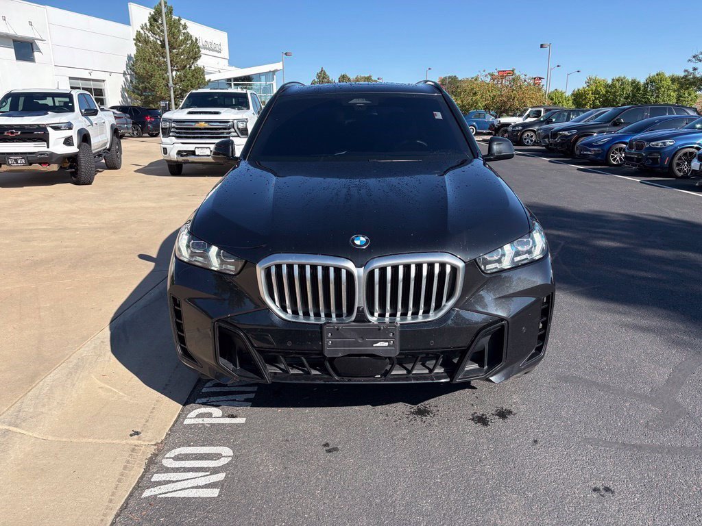 Used 2025 BMW X5 xDrive40i w/ M Sport Package AWD/4WD image 2