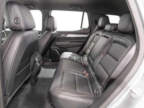 Used 2026 GMC Terrain Elevation w/ Elevation Premium Package FWD image 29
