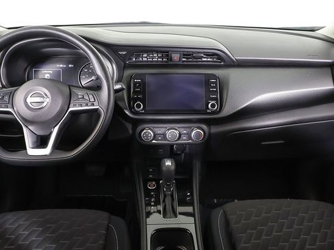 Used 2023 Nissan Kicks SV image 32