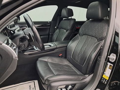 Used 2019 BMW 750i xDrive 750i xDrive Executive, M Sport w/ Executive Package image 8