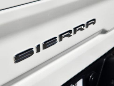 Certified 2025 GMC Sierra 2500 AT4 w/ AT4 Premium Plus Package image 11