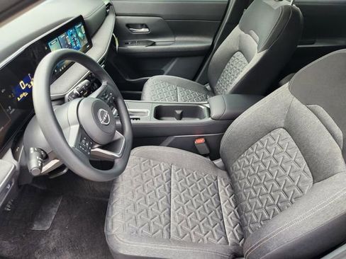 New 2026 Nissan Kicks SV image 9