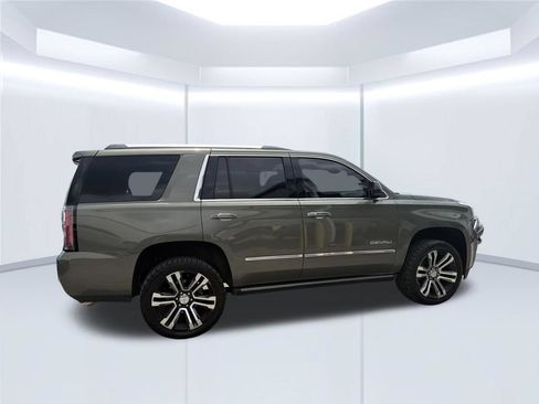 Used 2017 GMC Yukon Denali w/ Open Road Package RWD image 9