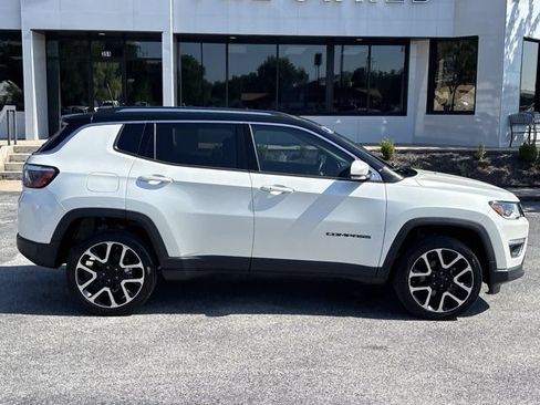 Used 2018 Jeep Compass Limited w/ Navigation Group AWD/4WD image 2