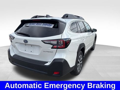 Used 2025 Subaru Outback Premium image 7