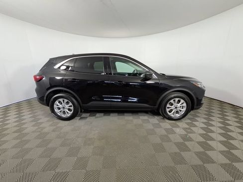 Used 2023 Ford Escape Active AWD/4WD image 32