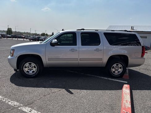 Used 2014 Chevrolet Suburban LS AWD/4WD image 3