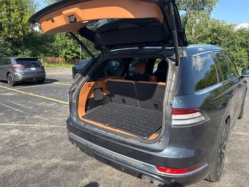 Used 2020 Lincoln Aviator Black Label Grand Touring w/ Class IV Trailer Tow Package AWD/4WD image 13