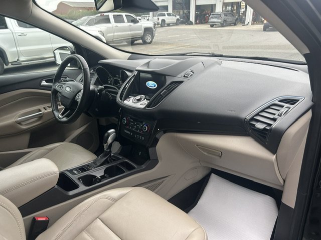 Used 2019 Ford Escape Titanium FWD image 15