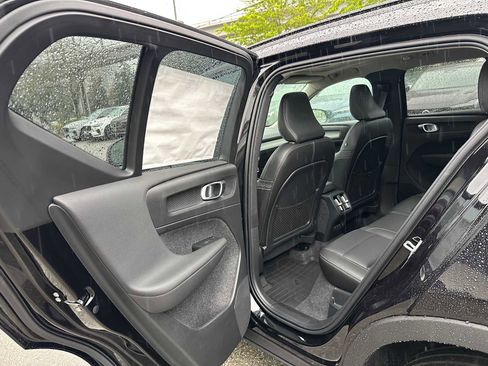New 2026 Volvo XC40 B5 Ultra w/ Climate Package AWD/4WD image 16
