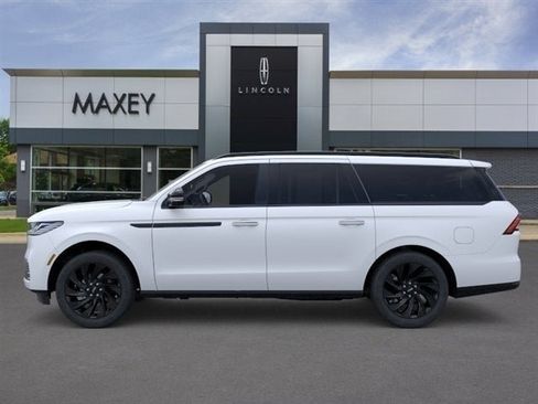 New 2026 Lincoln Navigator L Reserve w/ Jet Appearance Package AWD/4WD image 95