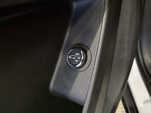 Used 2023 Chevrolet Traverse LT w/ LPO, Floor Liner Package image 34