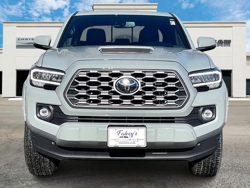 Used 2023 Toyota Tacoma TRD Sport w/ TRD Premium Sport Package image 3