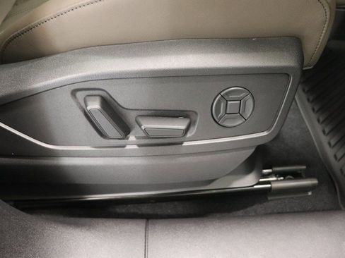 New 2025 Audi Q5 Premium Plus image 22