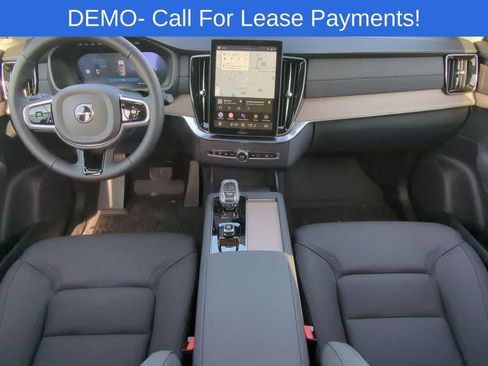Used 2026 Volvo XC90 B6 Plus w/ Protection Package Premier AWD/4WD image 14