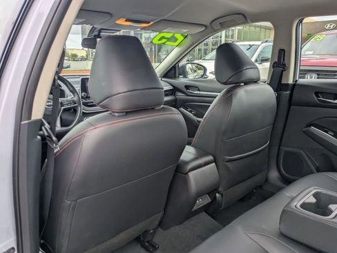 Used 2025 Nissan Altima 2.5 SR image 26