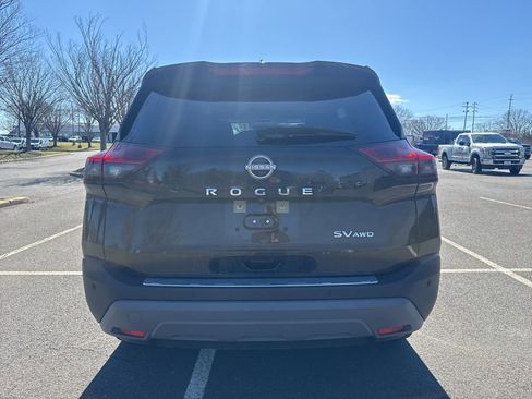 Used 2023 Nissan Rogue SV image 8