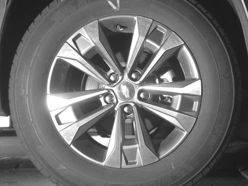 Used 2025 Chevrolet Equinox LT image 15