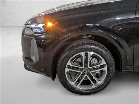 Certified 2025 Audi Q5 Premium w/ Convenience Package AWD/4WD image 28