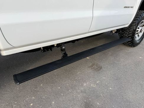 Used 2018 GMC Sierra 2500 w/ Sierra Convenience Package image 24