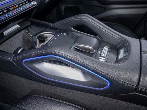 New 2025 Mercedes-Benz GLS 580 4MATIC image 21