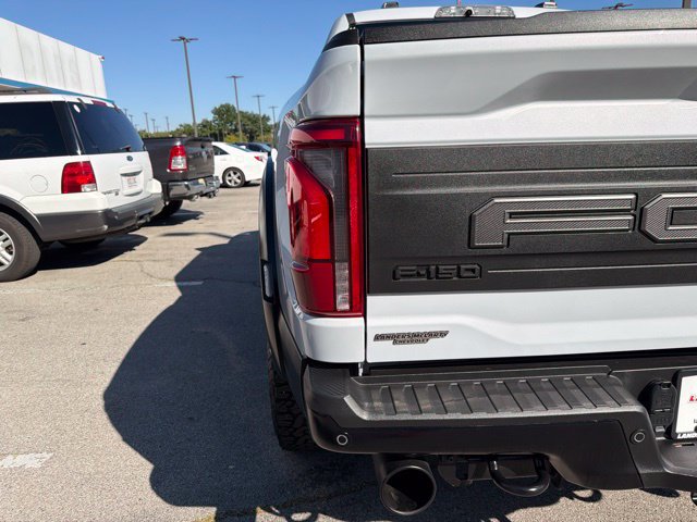 Used 2025 Ford F150 Raptor AWD/4WD image 31