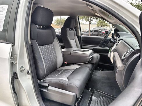 Used 2021 Toyota Tundra SR5 AWD/4WD image 23
