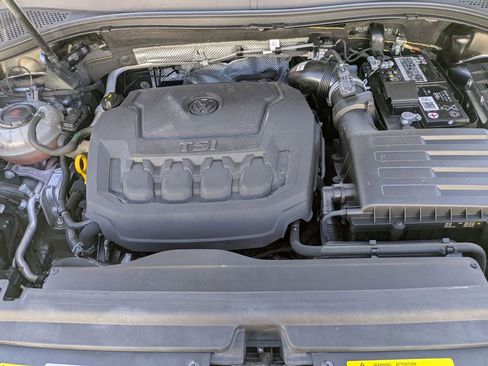 Used 2022 Volkswagen Tiguan SE AWD/4WD image 37