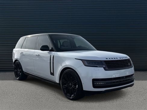 Certified 2024 Land Rover Range Rover Long Wheelbase Autobiography image 3