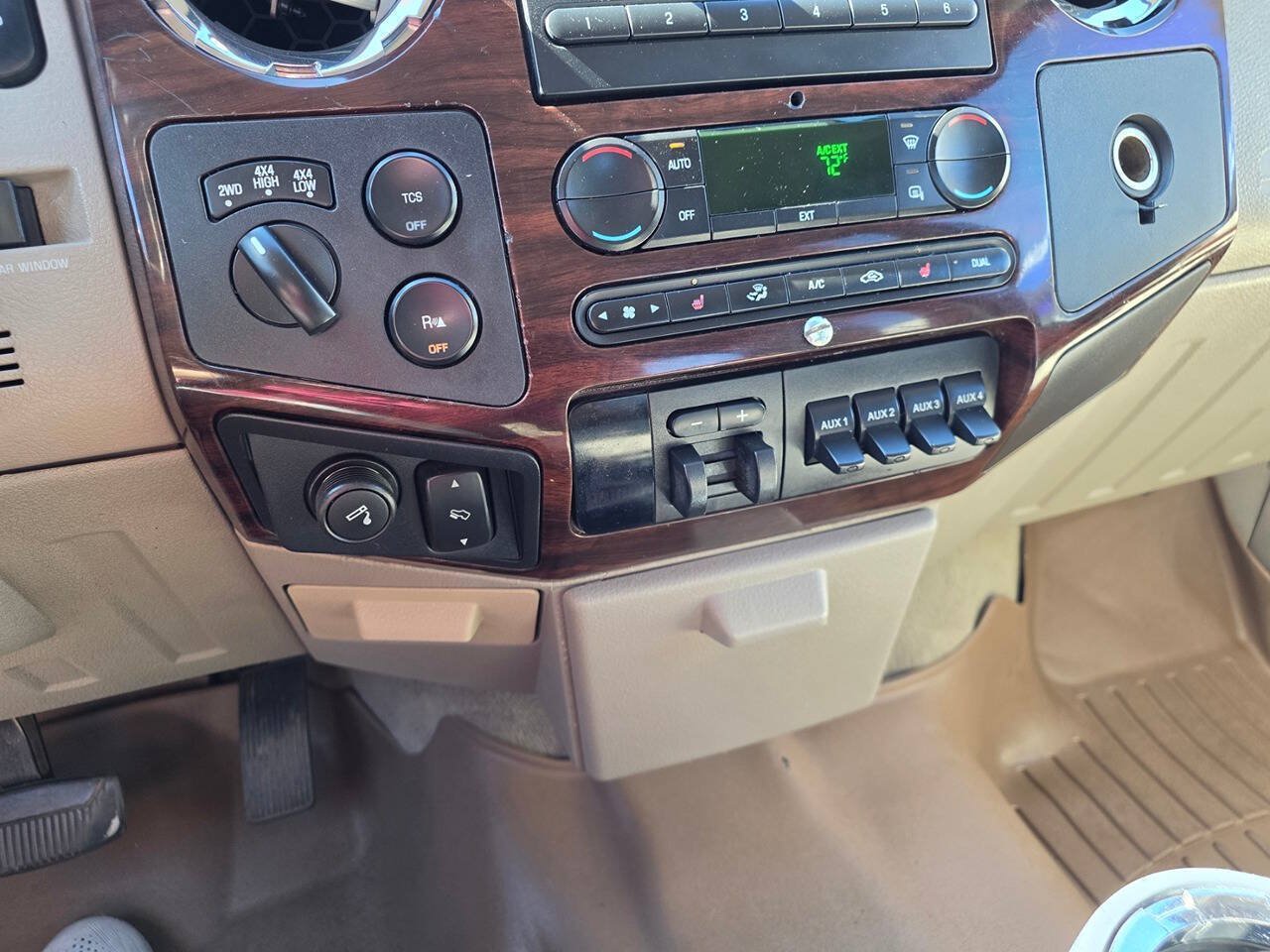 Used 2008 Ford F450 Lariat AWD/4WD image 27