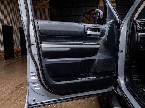 Used 2019 Toyota Tundra SR5 image 34