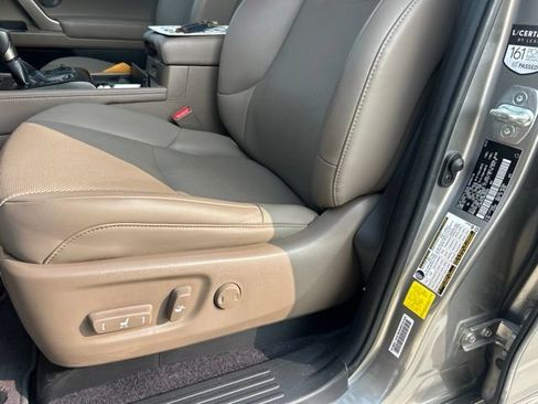Used 2021 Lexus GX 460 Premium w/ Premium Package AWD/4WD image 10