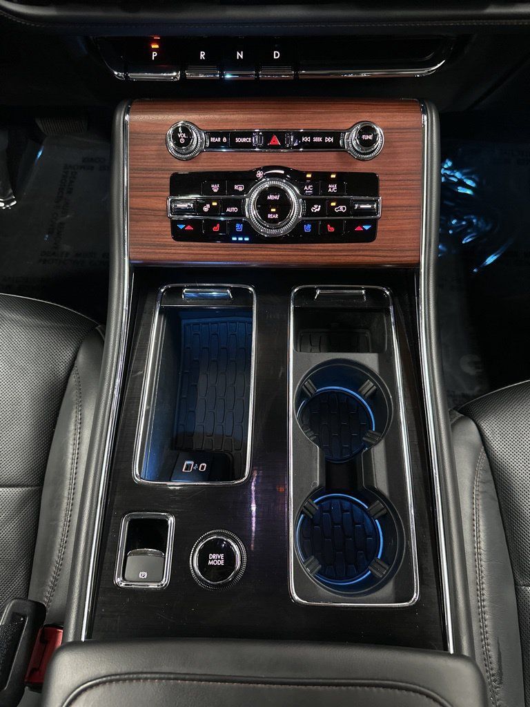 Used 2023 Lincoln Aviator Reserve w/ Equipment Group 201A AWD/4WD image 23