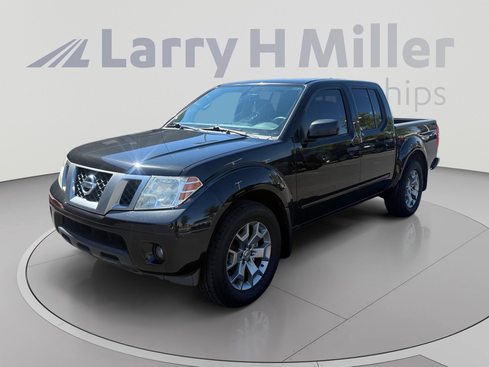Used 2020 Nissan Frontier SV RWD image 1