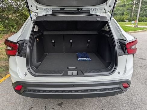 New 2026 Chevrolet Trax LT w/ Sunroof Package FWD image 27