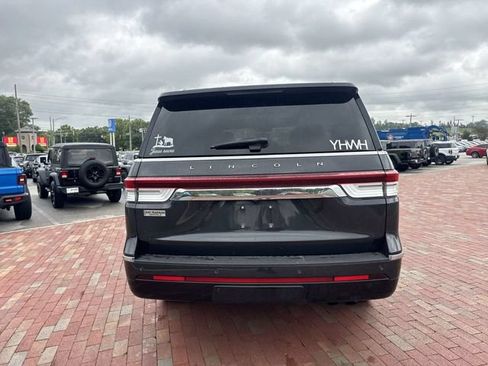 Used 2022 Lincoln Navigator Reserve AWD/4WD image 13