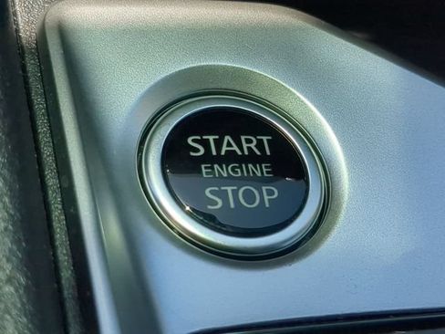 Used 2025 Nissan Altima 2.5 SV FWD image 29