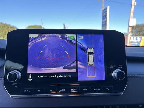 Used 2023 Mitsubishi Outlander SE image 21