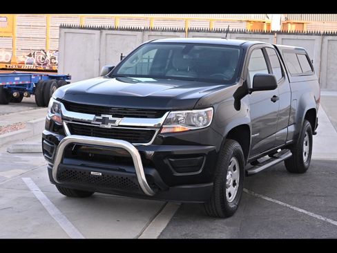 Used 2017 Chevrolet Colorado W/T w/ WT Convenience Package RWD image 1