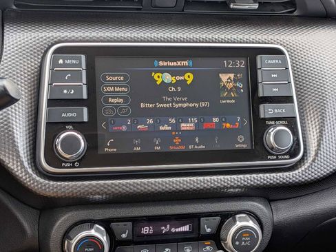 Used 2020 Nissan Kicks SV FWD image 26