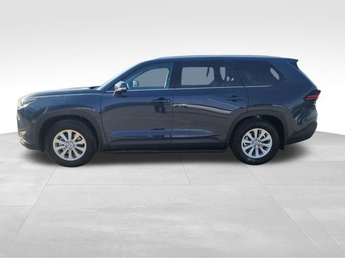 New 2026 Toyota Grand Highlander XLE image 9